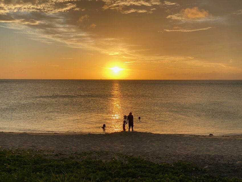 20hentona-beach