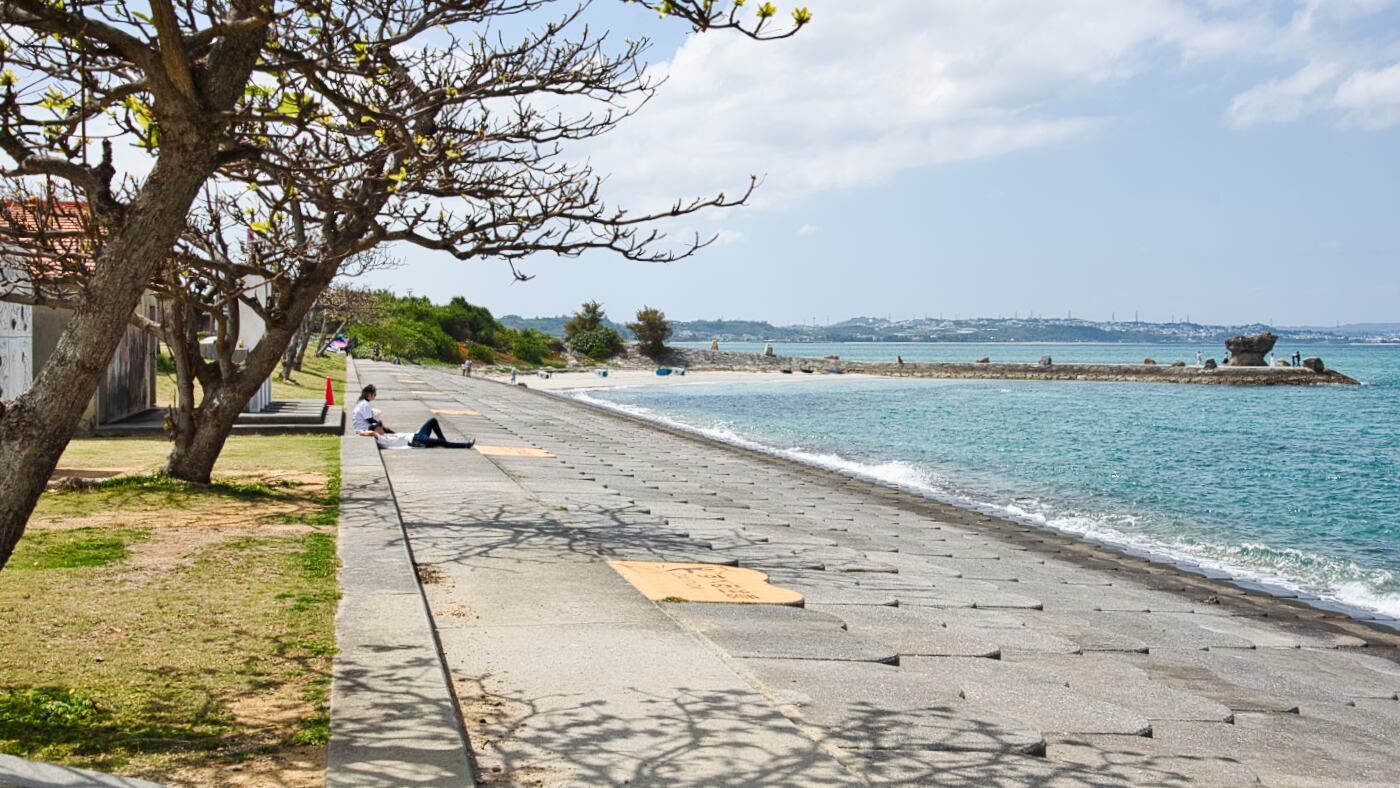 kaichu-road-beach-ai