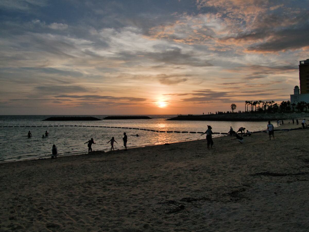 61sunset-beach-snap