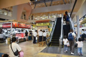 50makishi-public-market