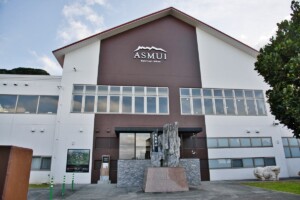 10entrance